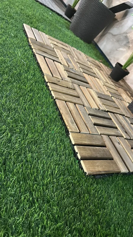 ⁦פרקט מתחבר בצבע עץ מיוחד לבחוץ מיועד לאיזורי בריכה ואיזורים רטובים המחיר הוא למ"ר